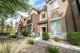 Photo #2: 2416335 Listing