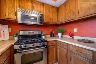 Photo #2: 2416369 Listing