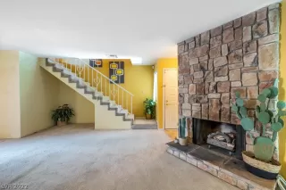 Photo #5: 2416369 Listing