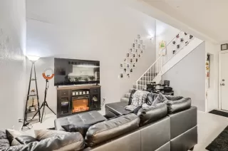 Photo #1: 2416383 Listing