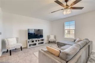 Photo #4: 2416404 Listing 