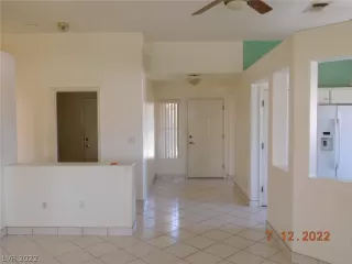 Photo #4: 2416421 Listing