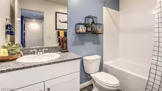 Photo #5: 2416539 Listing 