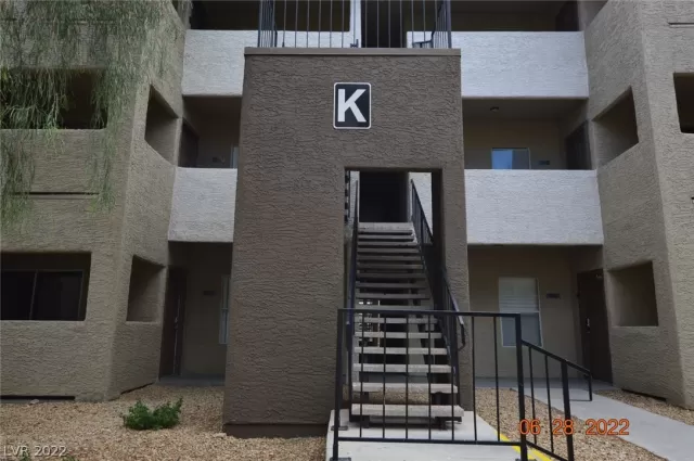 MLS: 2416580 Condo For Sale