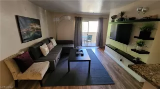 Photo #2: 2416580 Listing 