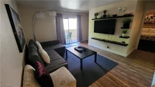 Photo #6: 2416580 Listing 