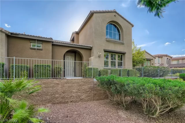 MLS: 2416598 Condo For Sale