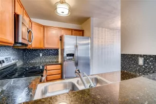 Photo #3: 2416613 Listing 