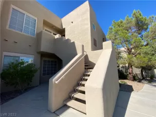 Photo #4: 2416621 Listing