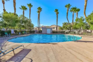 Photo #6: 2416670 Listing 