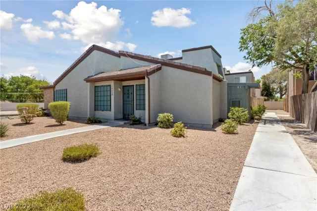 MLS: 2416671 Condo For Sale