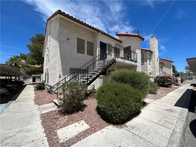 MLS: 2416686 Condo For Sale