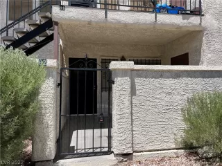 Photo #1: 2416686 Listing 