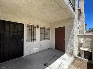 Photo #2: 2416686 Listing 