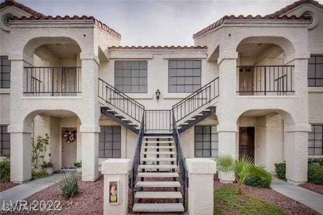 MLS: 2416728 Condo For Sale