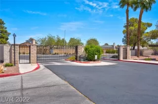 Photo #2: 2416728 Listing