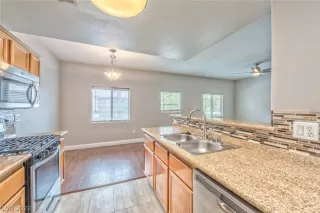 Photo #2: 2416792 Listing 