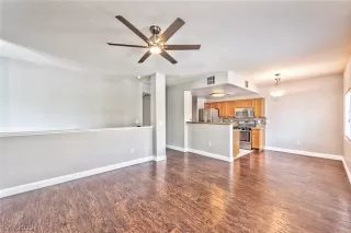 Photo #5: 2416792 Listing 