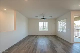 Photo #2: 2416798 Listing