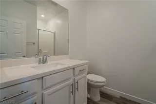 Photo #3: 2416798 Listing