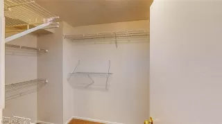 Photo #2: 2416877 Listing