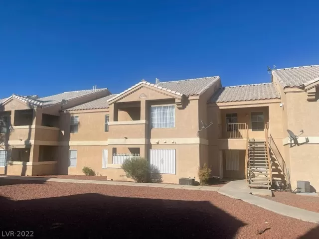 MLS: 2416943 Condo For Sale