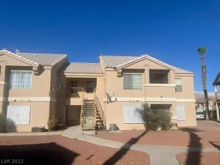 Photo #1: 2416943 Listing 