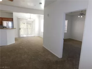 Photo #1: 2416944 Listing 