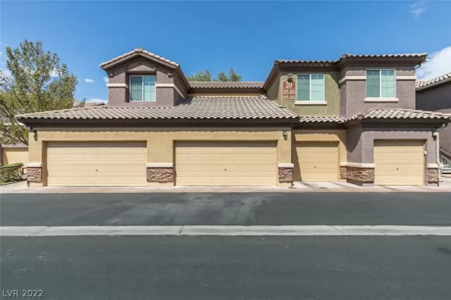 MLS: 2416972 Condo For Sale