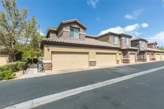 Photo #1: 2416972 Listing