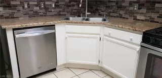 Photo #6: 2417017 Listing 