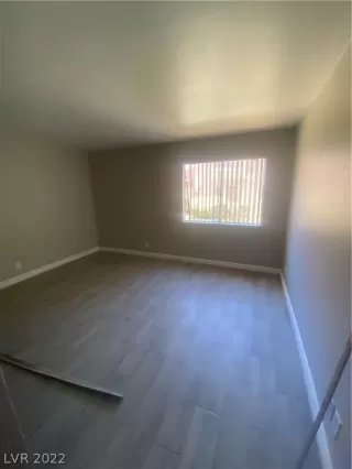 Photo #3: 2417019 Listing 