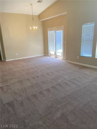 Photo #5: 2417036 Listing 