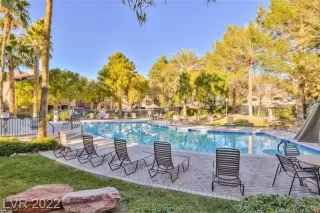 Photo #1: 2417046 Listing