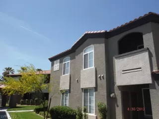 Photo #3: 2417046 Listing