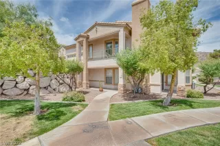 Photo #2: 2417071 Listing