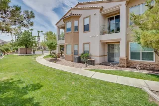 Photo #4: 2417071 Listing