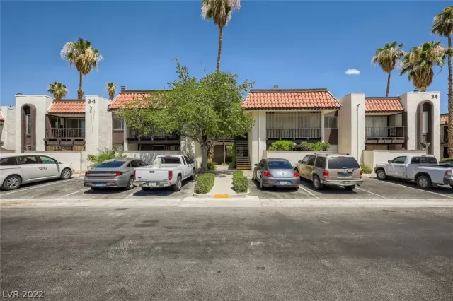 MLS: 2417101 Condo For Sale