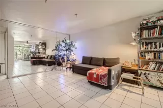 Photo #2: 2417101 Listing 