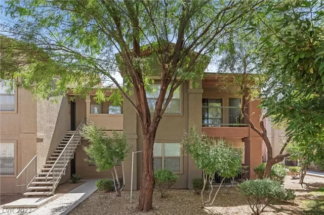 MLS: 2417119 Condo For Sale