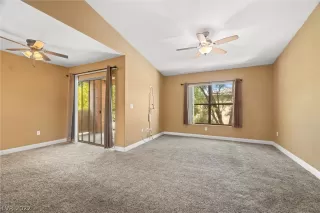 Photo #6: 2417119 Listing