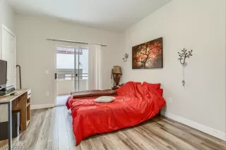 Photo #6: 2417129 Listing