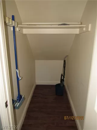 Photo #5: 2417138 Listing 