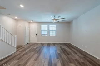 Photo #2: 2417179 Listing