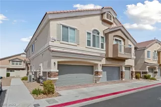 Photo #1: 2417187 Listing