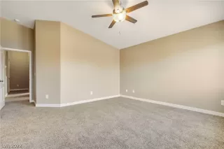 Photo #6: 2417187 Listing