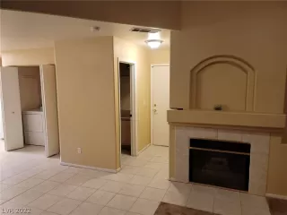 Photo #6: 2417243 Listing 