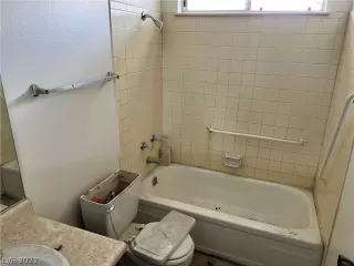 Photo #1: 2417267 Listing 