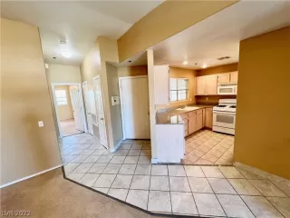 Photo #3: 2417286 Listing