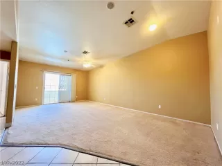 Photo #6: 2417286 Listing